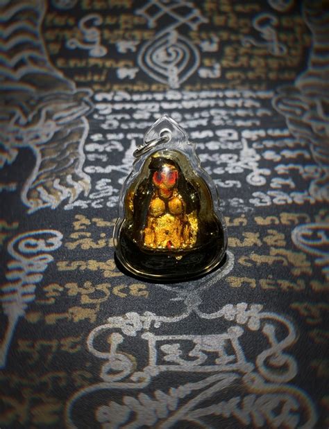Exploring Sacred Symbols: Incorporating Ancient Symbols into Your Amulet